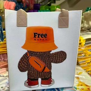 Stylish Cartoon Pattern Felt Bag. 11.8 x 10.24 in.